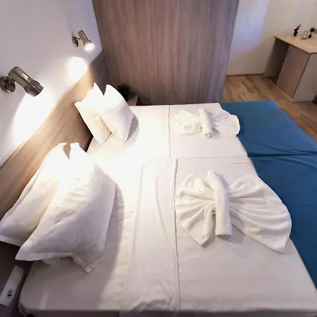 Hotel Largo Słoneczny Brzeg