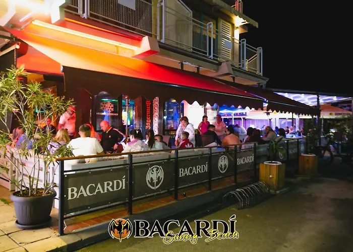 Largo Beach Hotel 酒店 阳光海滩