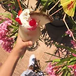 Хотел Largo Beach Hotel