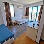 Хотел Largo Beach Hotel Слънчев бряг