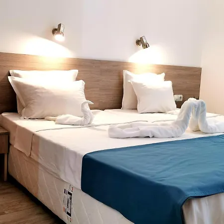 Hotel Largo 3*