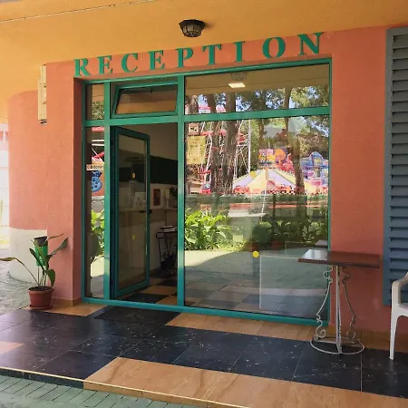 Szálloda Largo Beach Hotel 3*