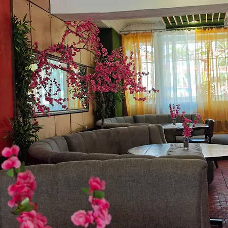 Szálloda Largo Beach Hotel Napospart