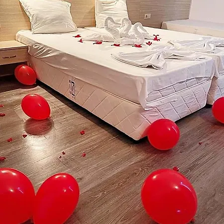 Otel Largo 3*