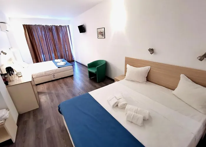 Largo Beach Hotel Napospart