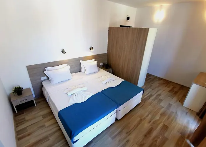 Largo Beach Hotel Napospart