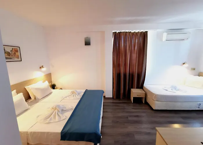 Largo Beach Hotel Szálloda Napospart