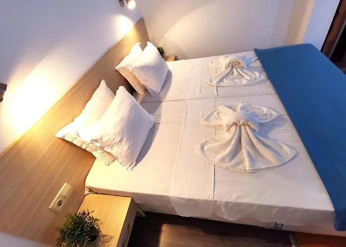 Largo Beach Hotel Napospart