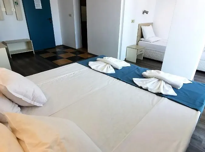 Largo Beach Hotel Szálloda