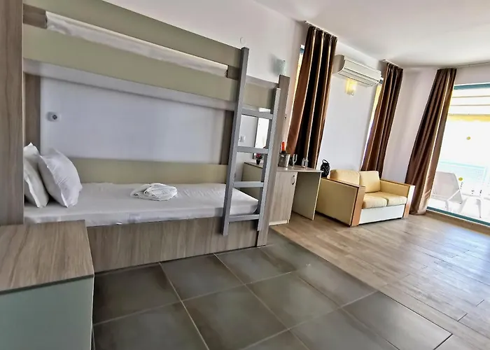 Largo Beach Hotel 3* Napospart