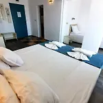 Largo Hotel
