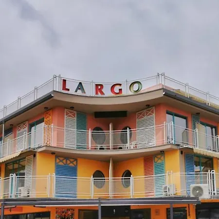 Largo ホテル 3*