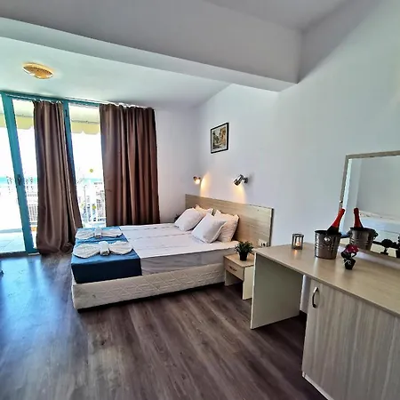 Largo Ξενοδοχείο Σάνι Μπιτς