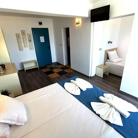 Largo Ξενοδοχείο